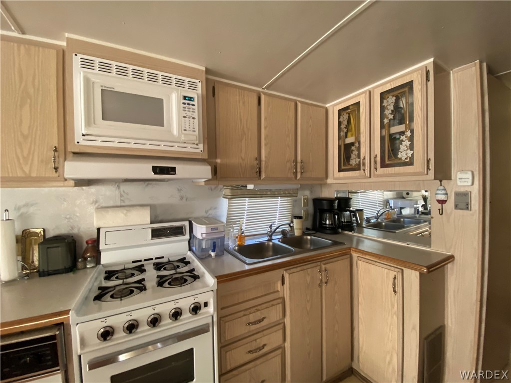 2000 Ramar Road, Unit 18 Bullhead City, AZ 86442 - Photo 12 of 44