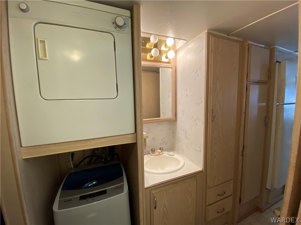 2000 Ramar Road, Unit 18 Bullhead City, AZ 86442 - Photo 3 of 44