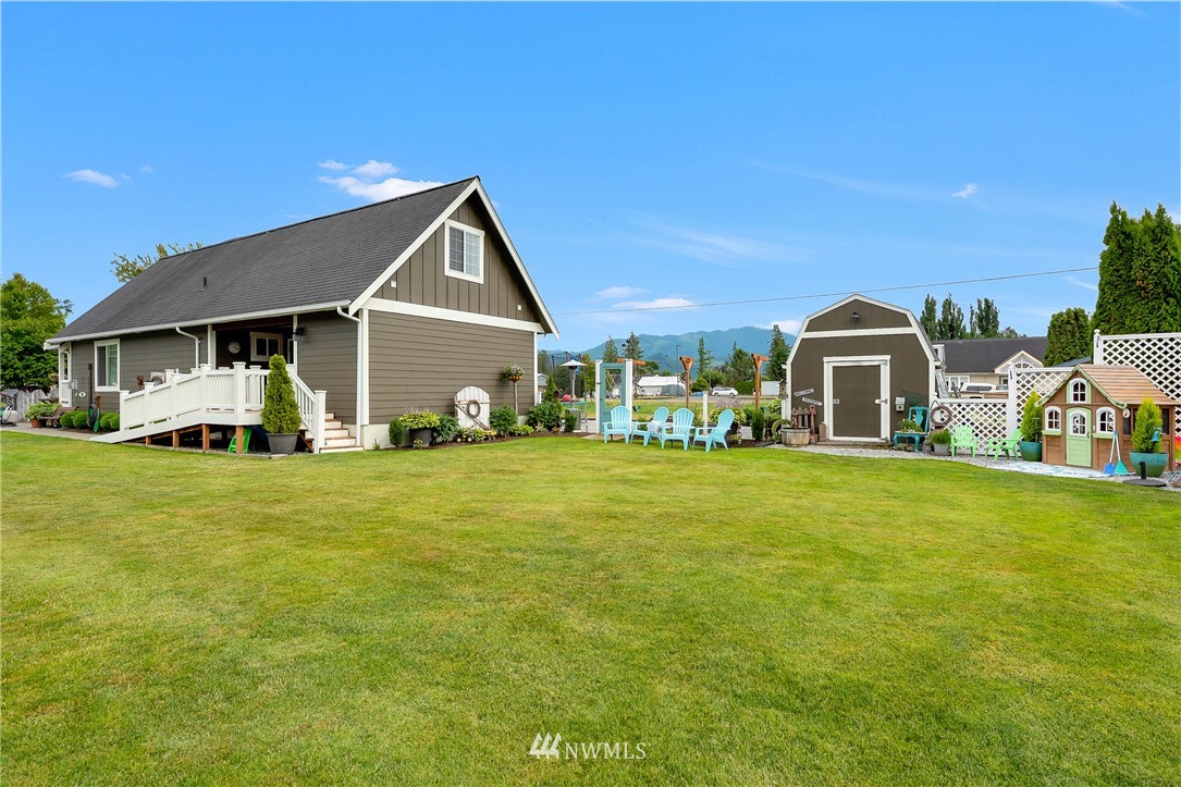 441 First Street Sumas, WA 98295 - Photo 4 of 25 Gallery Image 4
