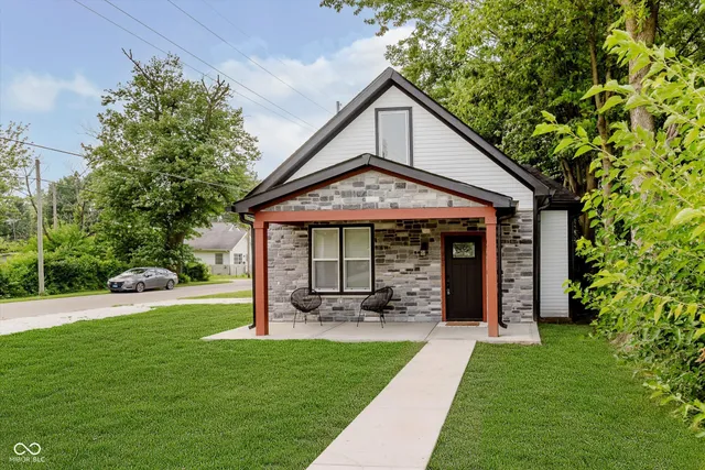 $235,000 | 902 Rossville Avenue, Frankfort, IN 46041