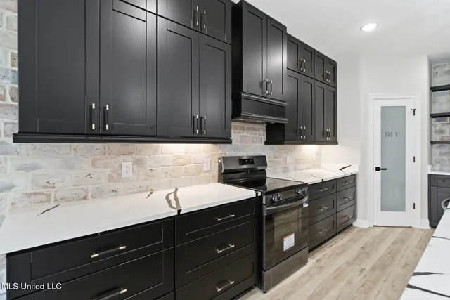 $319,900 | 43 Island Oak, Hattiesburg, MS 39402