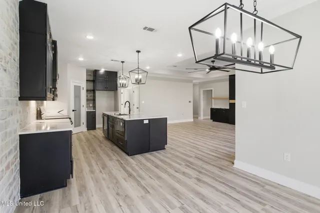 $319,900 | 43 Island Oak, Hattiesburg, MS 39402