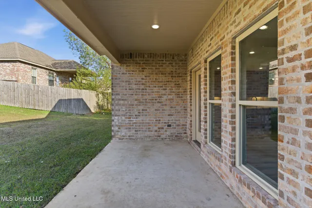 $319,900 | 43 Island Oak, Hattiesburg, MS 39402