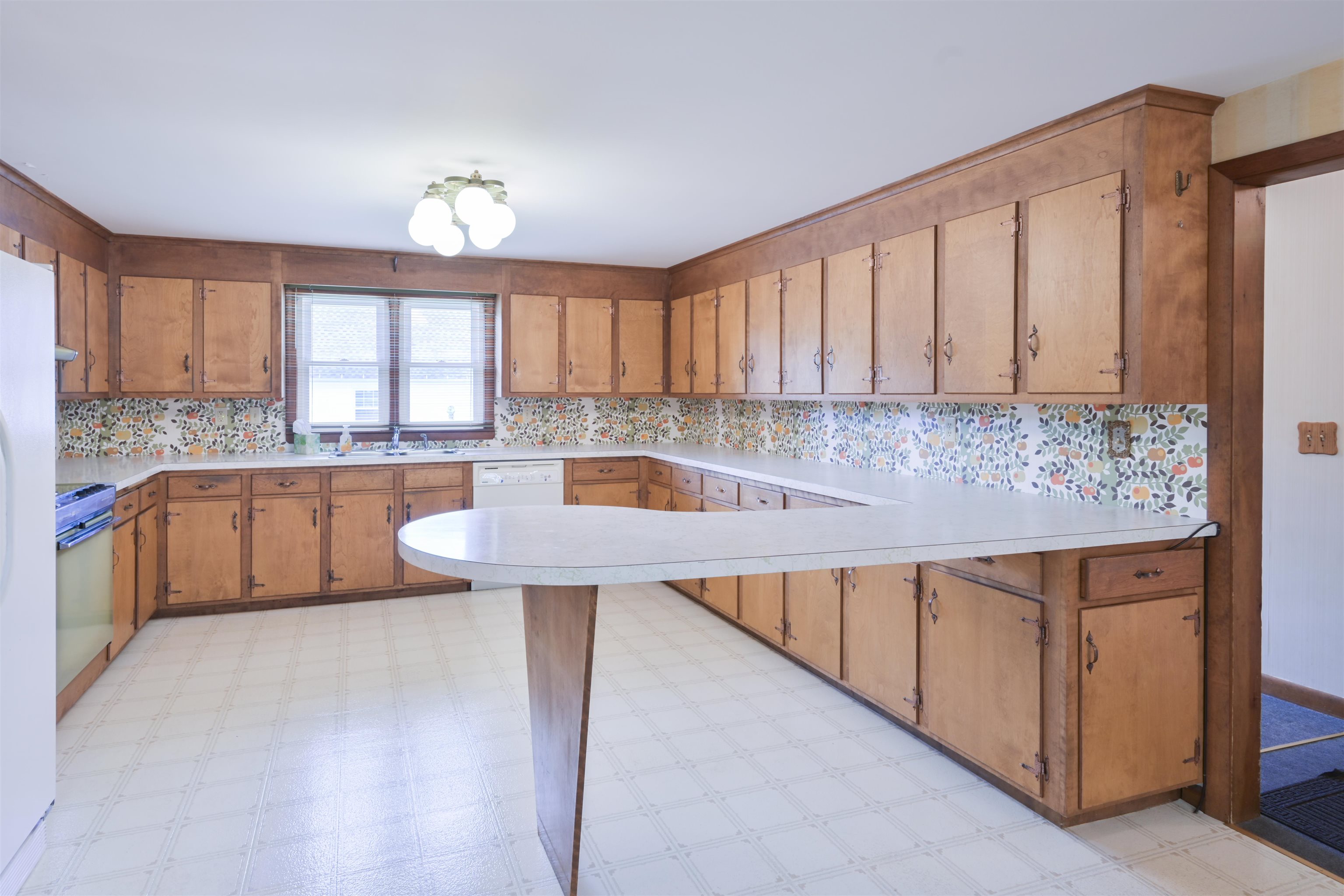 60 Hillhaven Road Manchester, NH 03104 - Photo 15 of 58