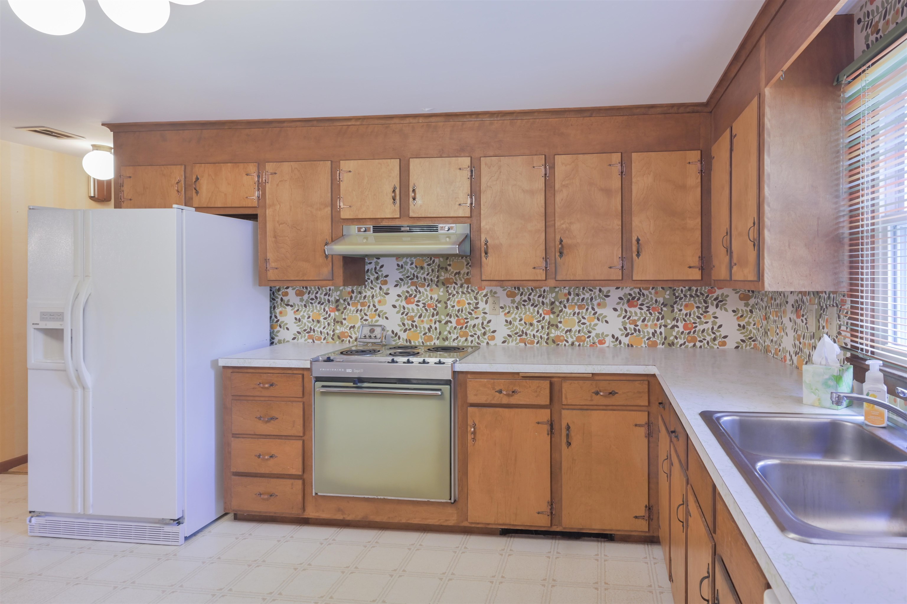 60 Hillhaven Road Manchester, NH 03104 - Photo 19 of 58