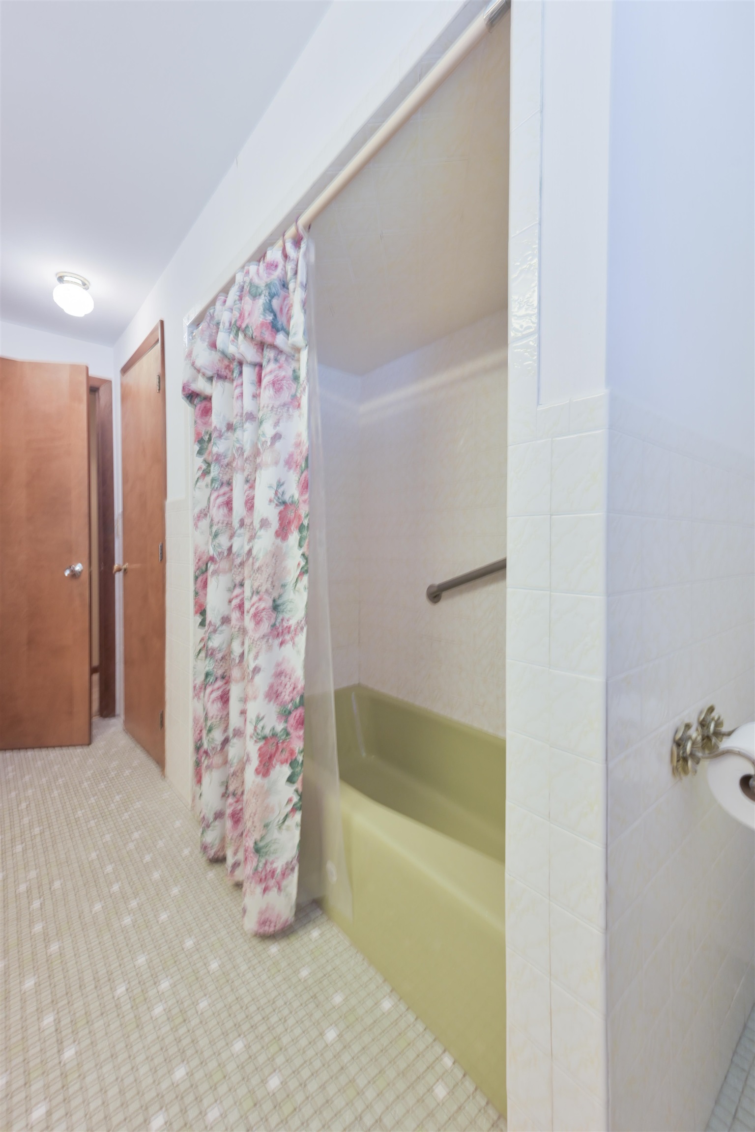 60 Hillhaven Road Manchester, NH 03104 - Photo 37 of 58