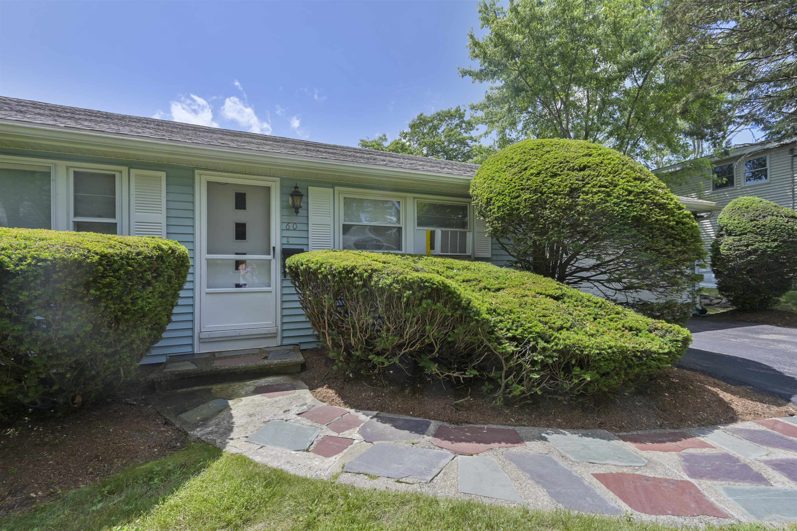 60 Hillhaven Road Manchester, NH 03104 - Photo 6 of 58