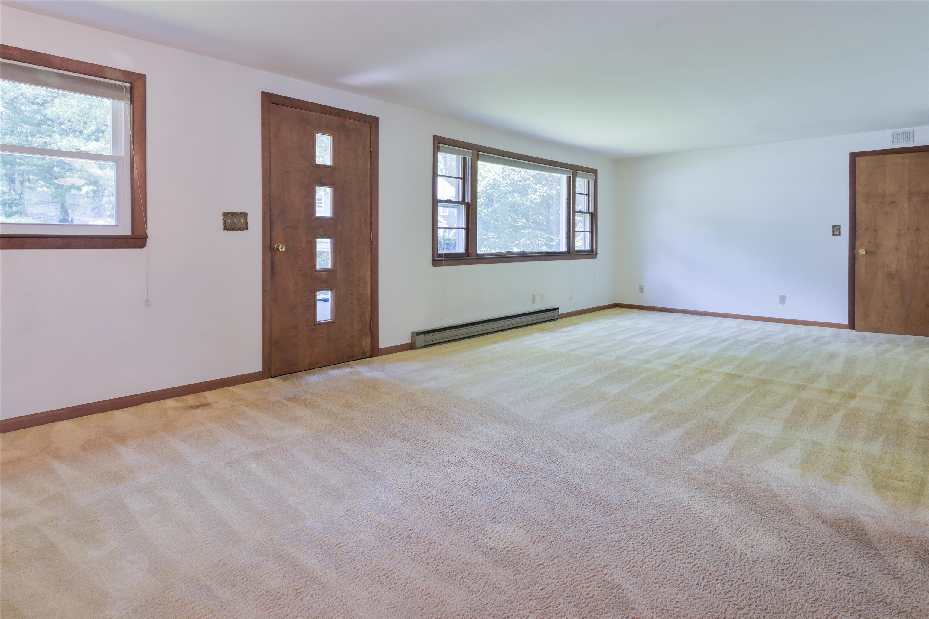 60 Hillhaven Road Manchester, NH 03104 - Photo 7 of 58