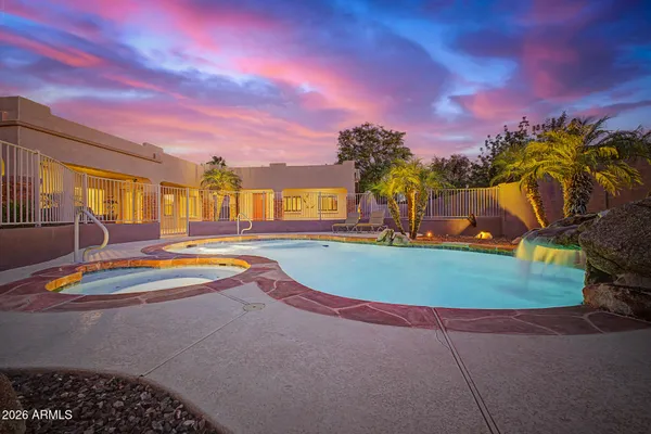 $929,900 | 24414 North 43rd Drive, Glendale, AZ 85310