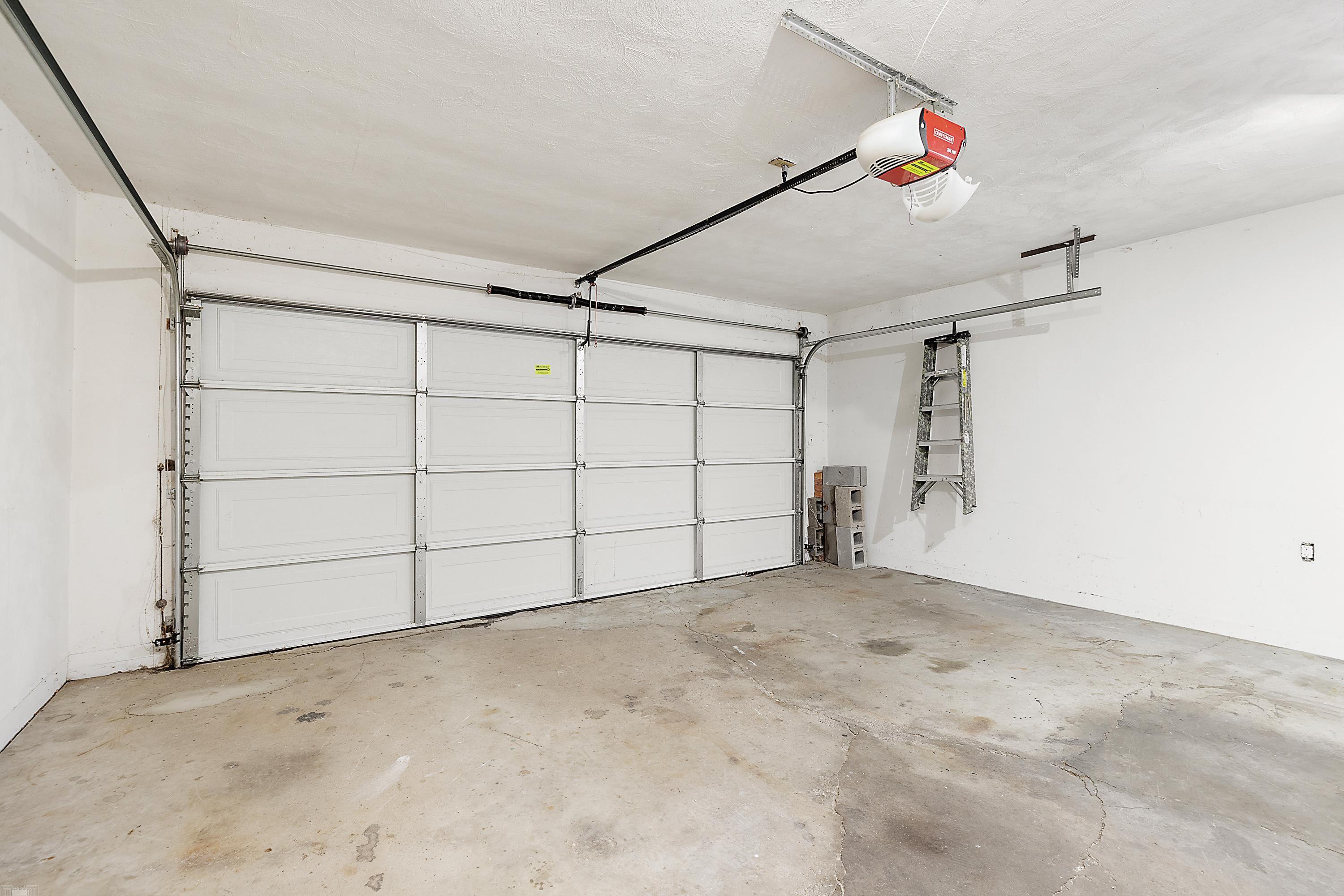 426 Barclay Road Grosse Pointe, MI 48236 - Photo 31 of 38 Attached 2 Car Garage