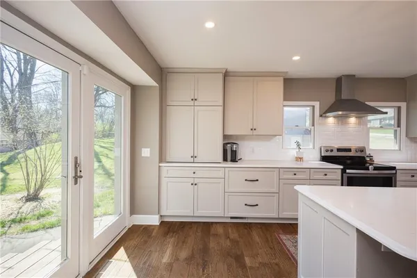 $390,000 | 3607 East Colony Square, St. Joseph, MO 64506