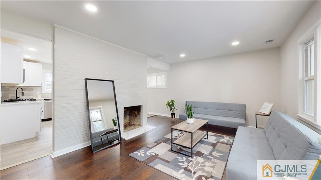 114 Greenbrook Road Green Brook, NJ 08812 - Photo 5 of 23 Gallery Image 5