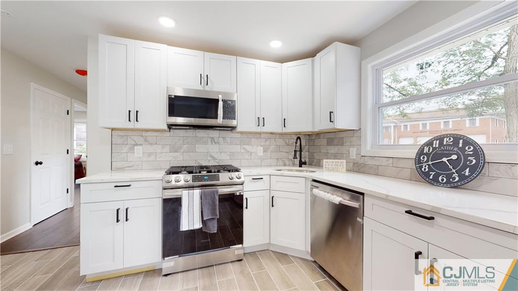 114 Greenbrook Road Green Brook, NJ 08812 - Photo 9 of 23 Gallery Image 9