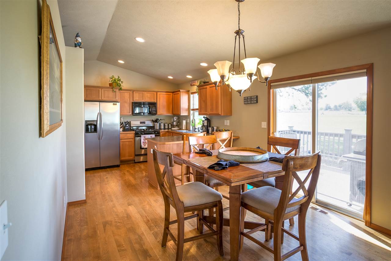 902 East Cooper Lane Colbert, WA 99005 - Photo 5 of 20 Gallery Image 5