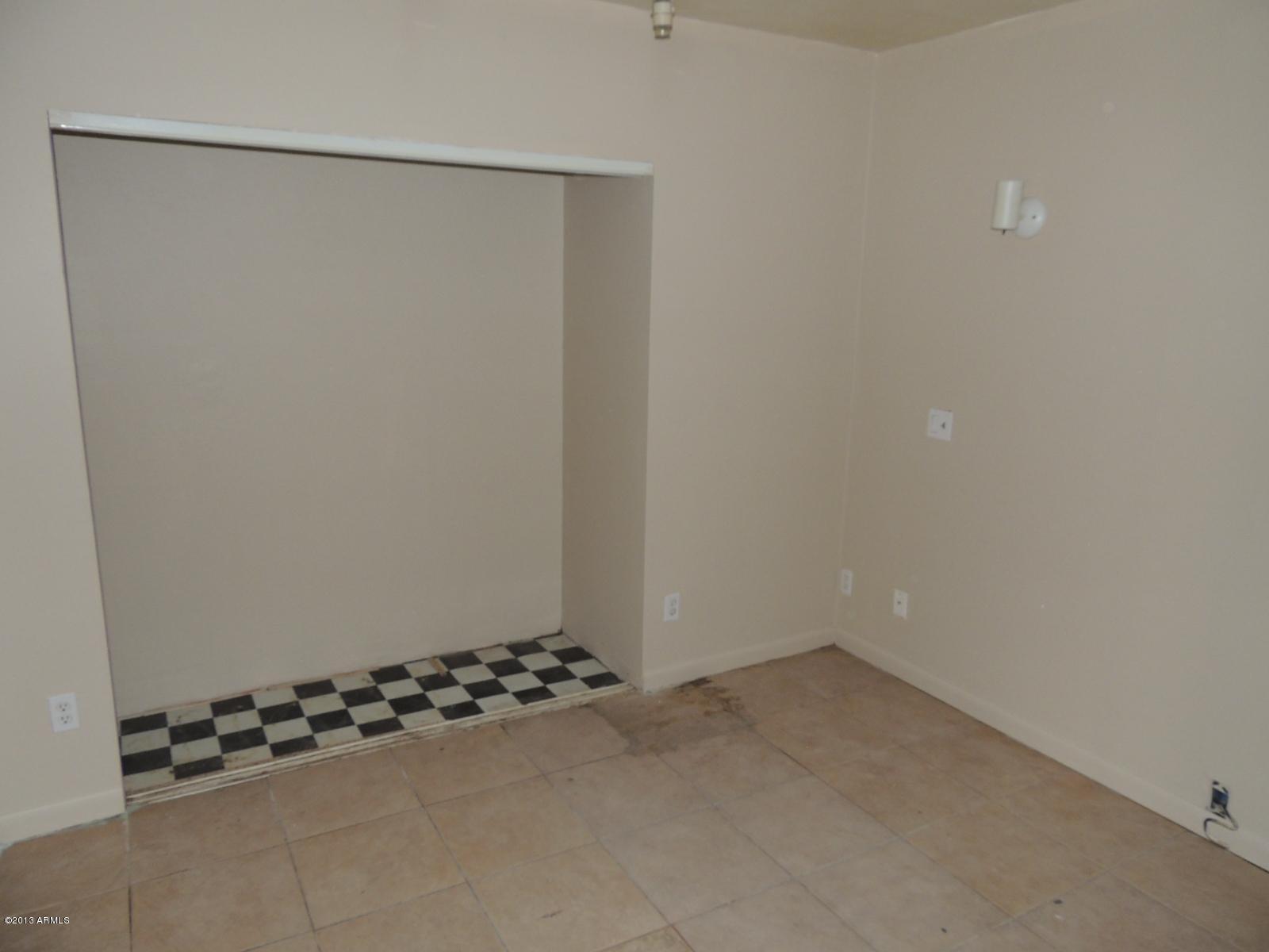 4620 North 10th Place Phoenix, AZ 85014 - Photo 9 of 19