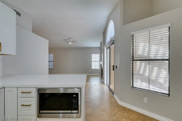 $1,825 | 7053 Abbeyville Drive, Las Vegas, NV 89119