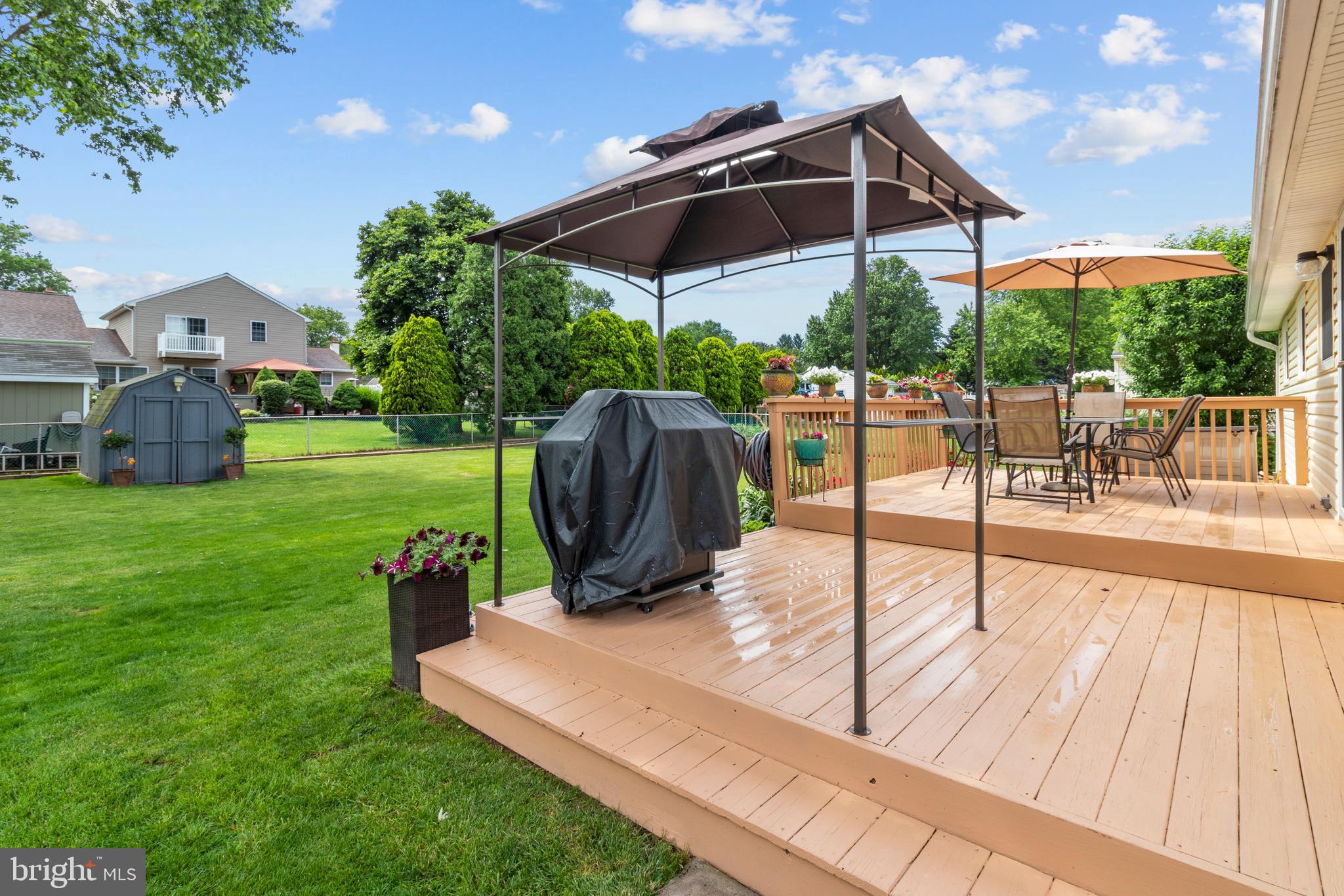743 Roger Road Warminster, PA 18974 - Photo 6 of 26 Deck