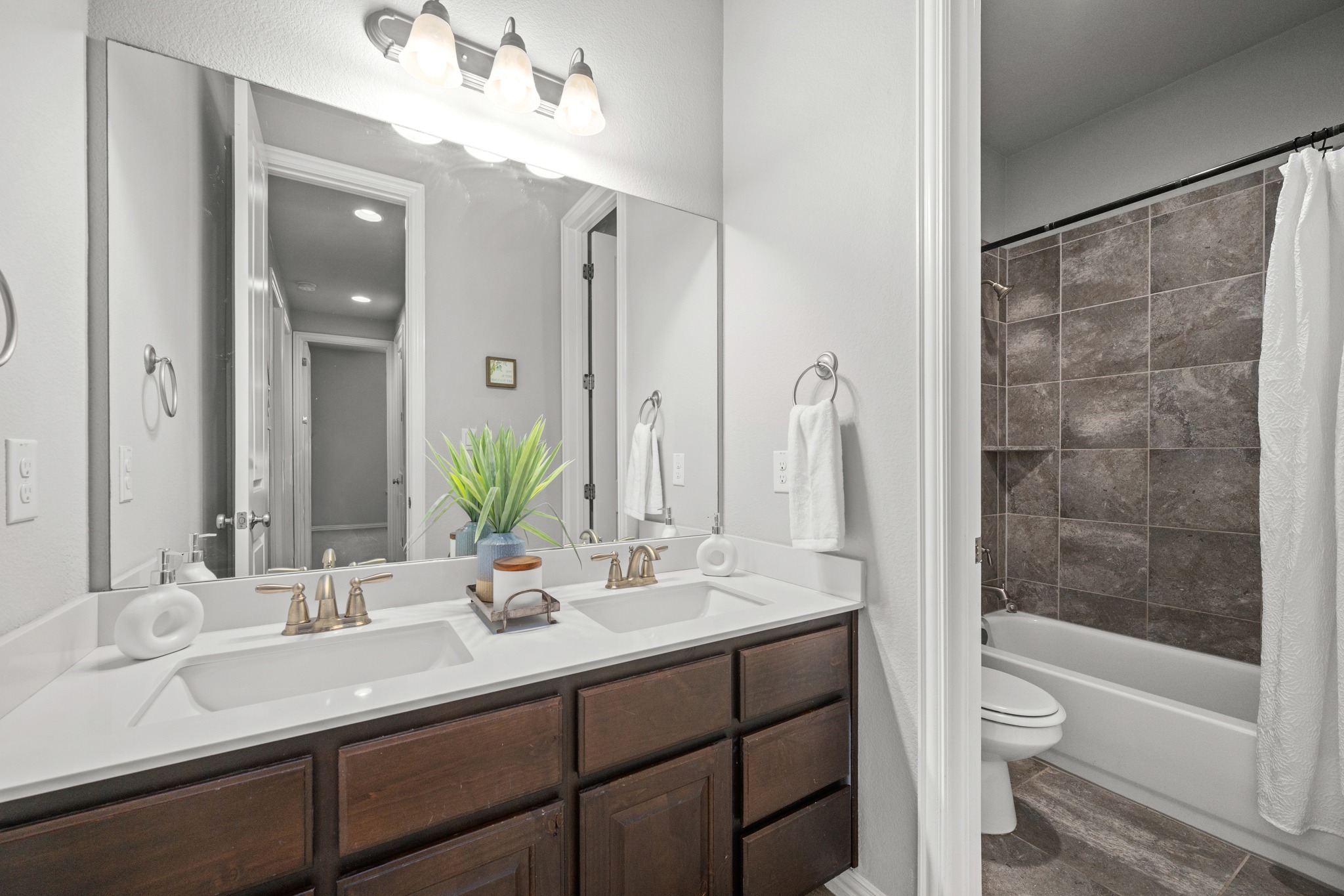 1728 Highland Ridge Road Georgetown, TX 78628 - Photo 19 of 30 Gallery Image 19