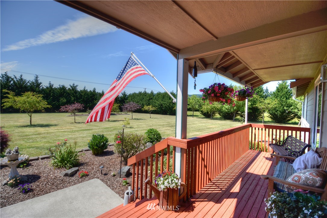 18210 Moon Road Southwest Rochester, WA 98579 - Photo 3 of 25