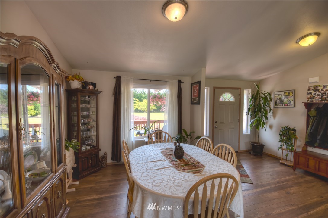 18210 Moon Road Southwest Rochester, WA 98579 - Photo 10 of 25