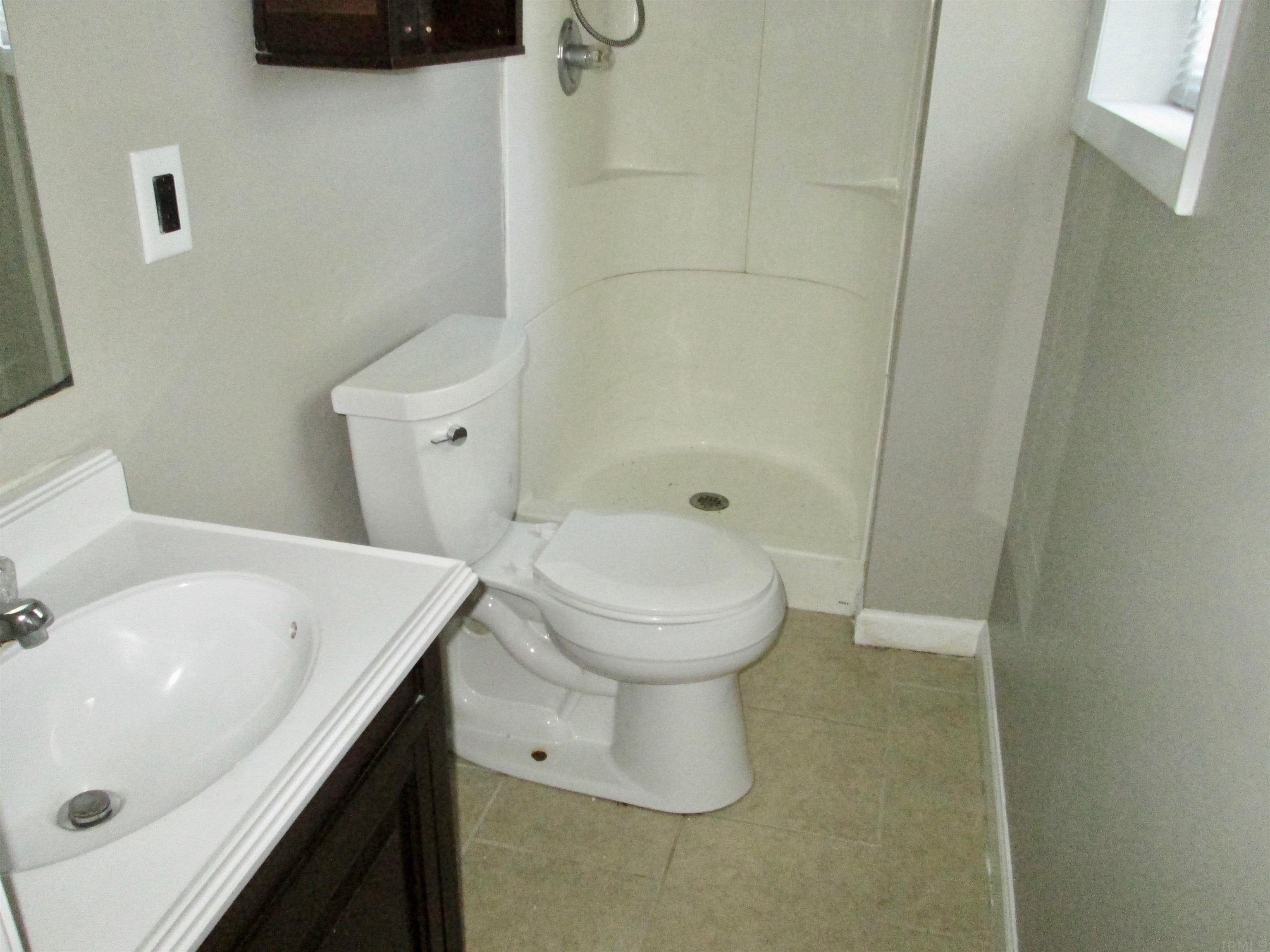 2210 West Concord Road Muncie, IN 47304 - Photo 8 of 16 Gallery Image 8