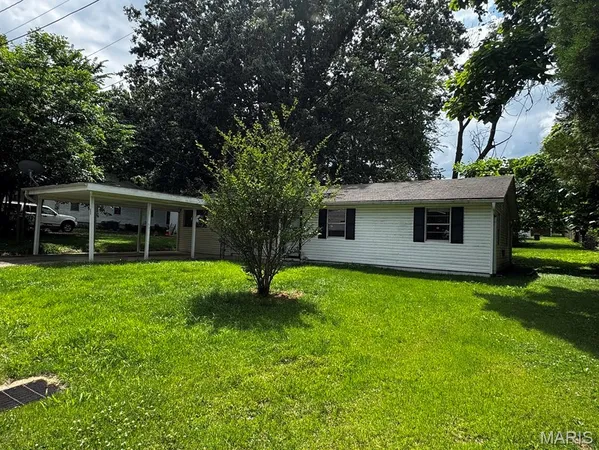 $44,900 | 1705 Minola Street, Poplar Bluff, MO 63901