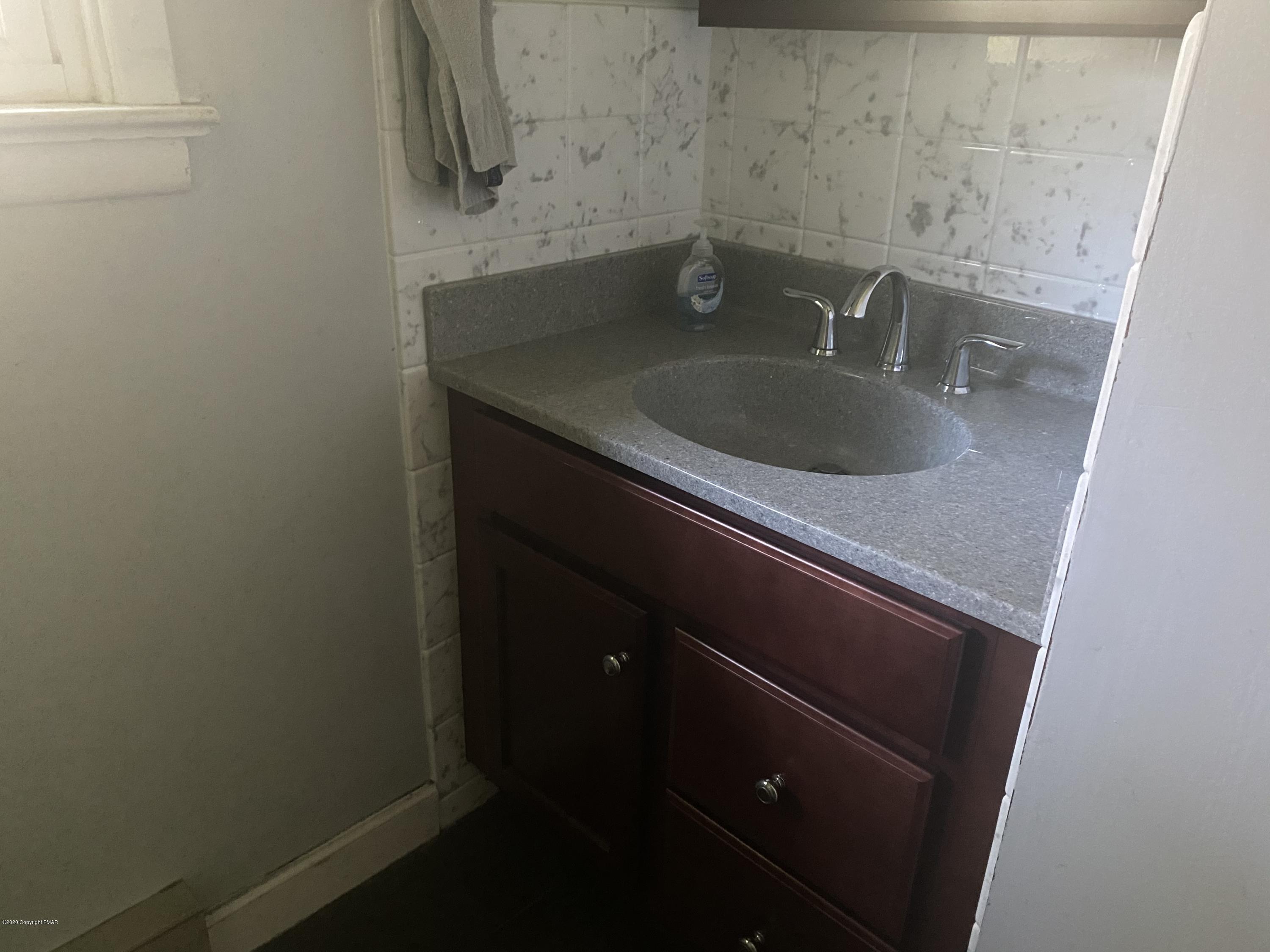 158 Burton Road Cresco, PA 18326 - Photo 12 of 17 bathroom