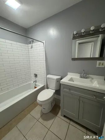 $1,700 | 32 Platt Street, Unit 1, New Haven, CT 06511