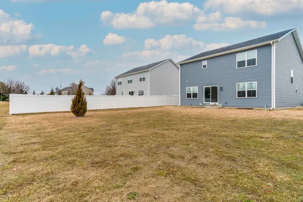 $529,900 | 2490 Olivia Court, Wauconda, IL 60084