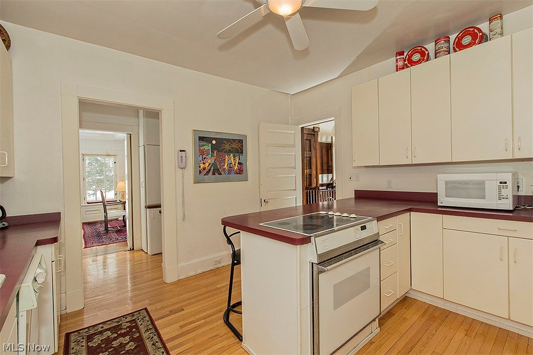 2251 Coventry Road Cleveland Heights, OH 44118 - Photo 18 of 35