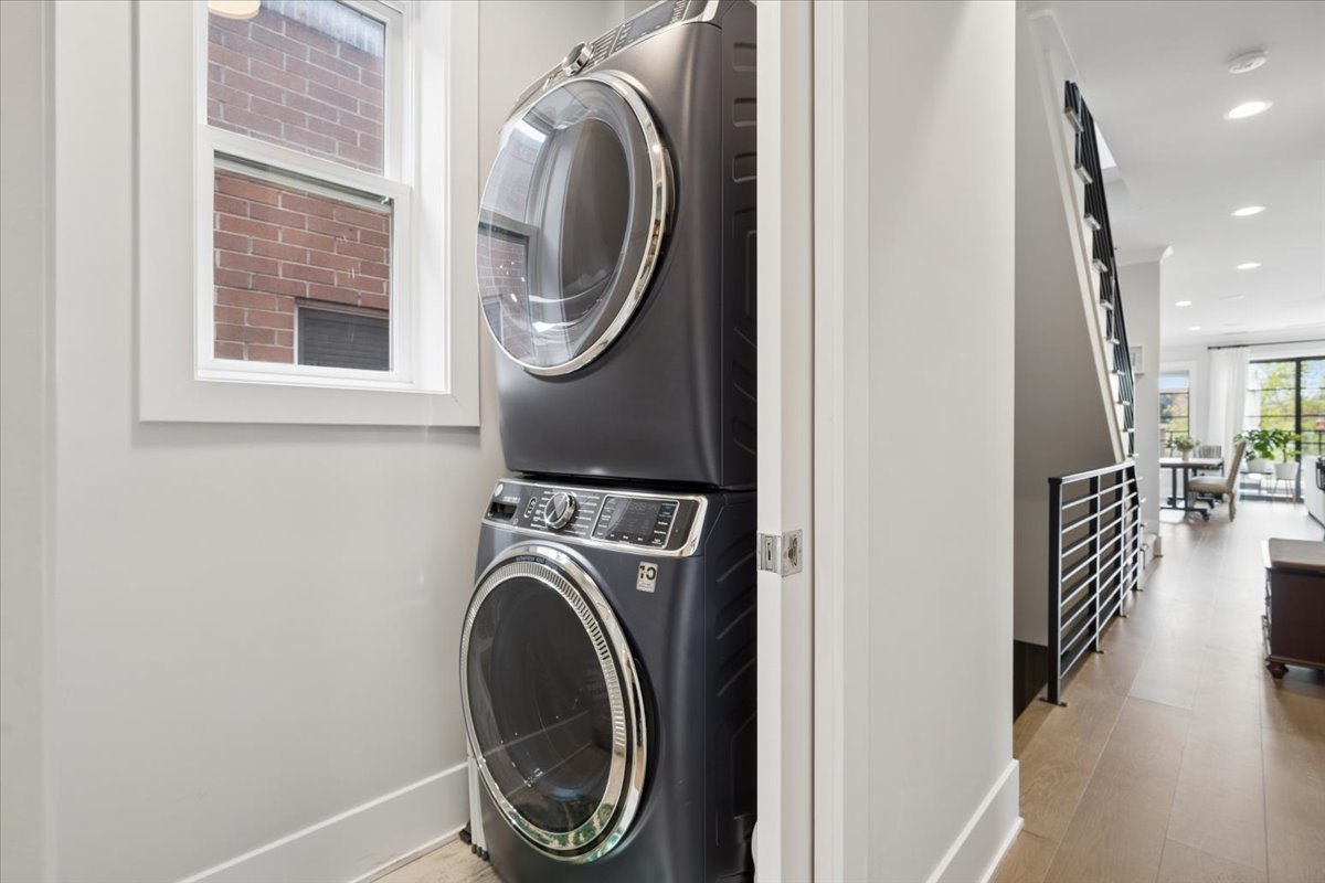 3929 North Greenview Avenue, Unit 3 Chicago, IL 60613 - Photo 18 of 35 a view of a hallway with washer and dryer
