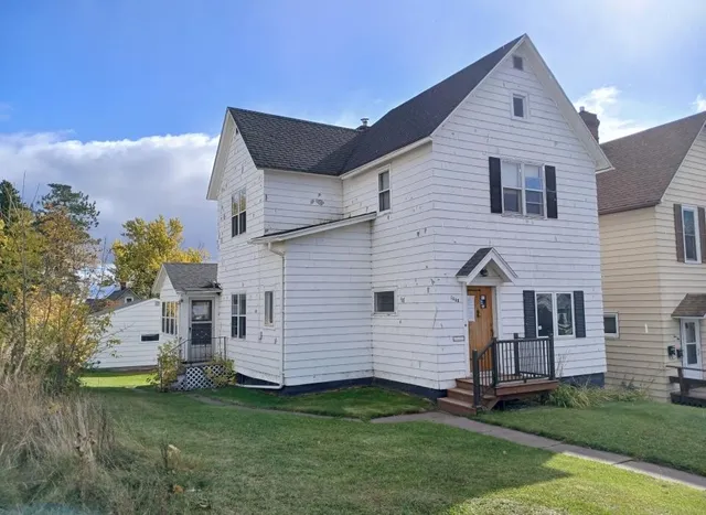 $185,000 | 1008 West 3rd Street, Duluth, MN 55806