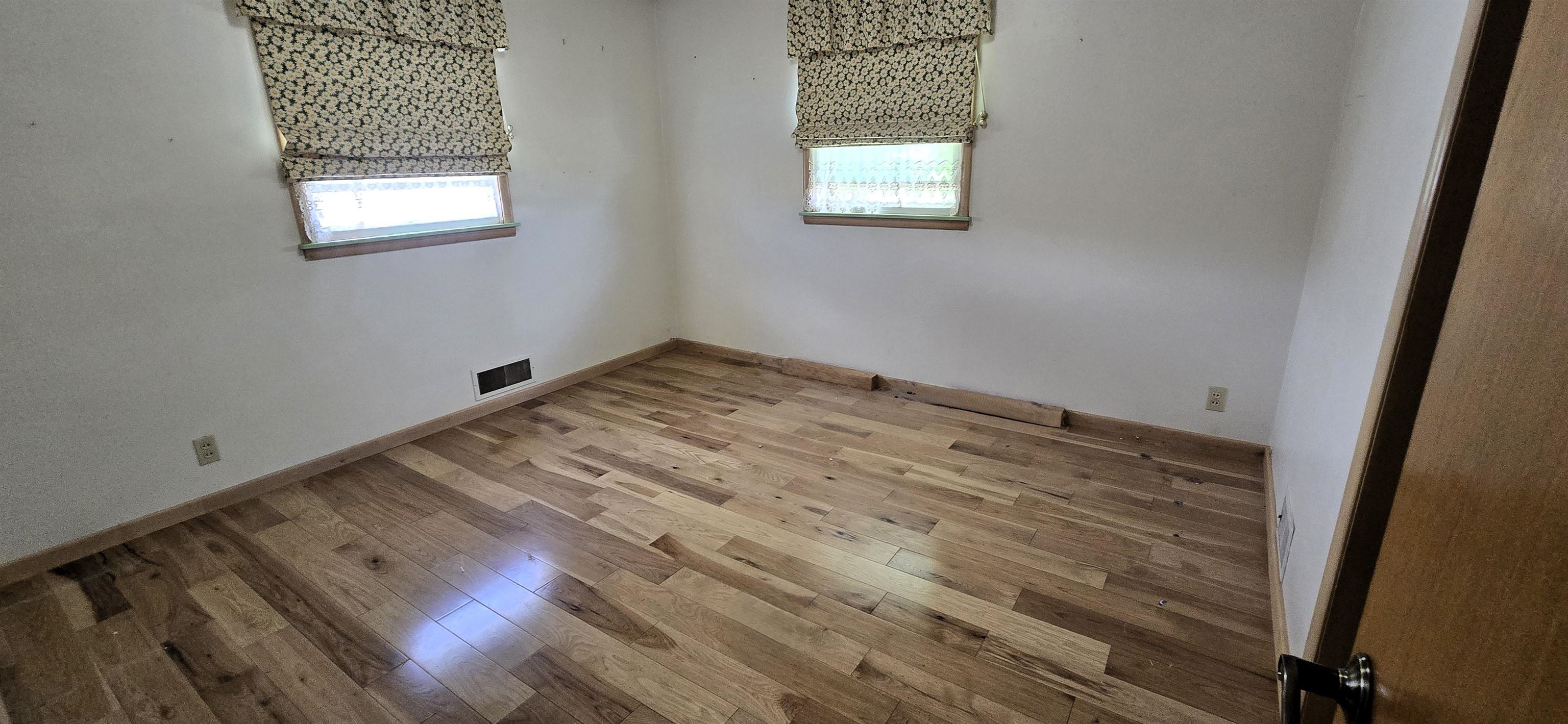 937 Fremont Street Thermopolis, WY 82443 - Photo 7 of 16