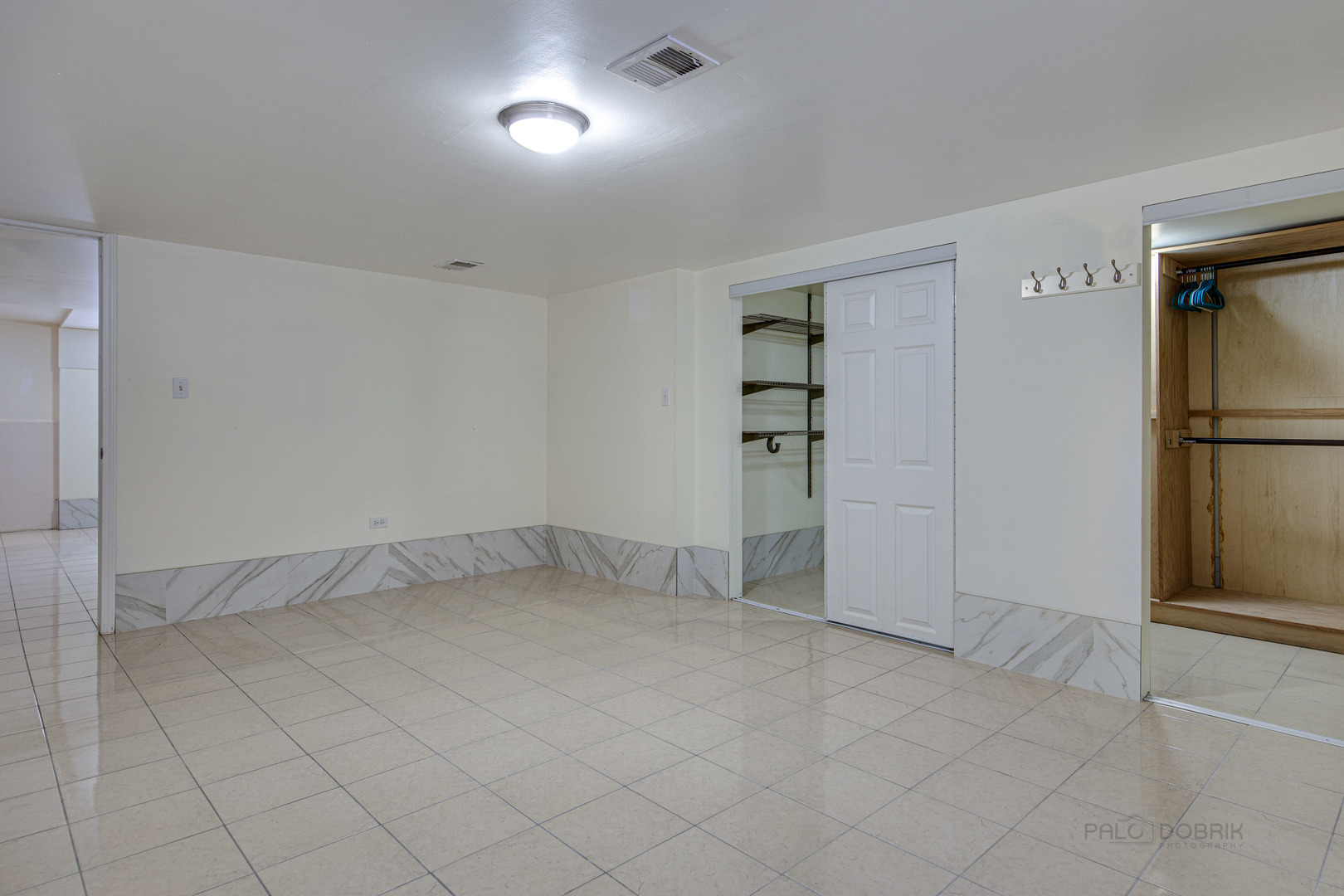 534 Longcommon Road Riverside, IL 60546 - Photo 22 of 30 a view of an empty room