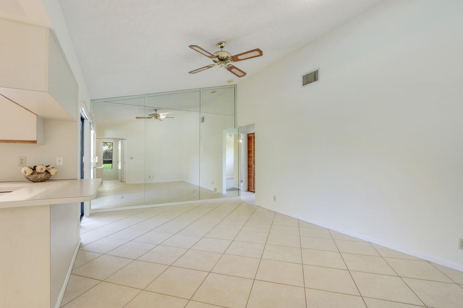 3099 Northwest 27th Avenue Boca Raton, FL 33434 - Photo 8 of 37 08_Image_8_of_30_mls