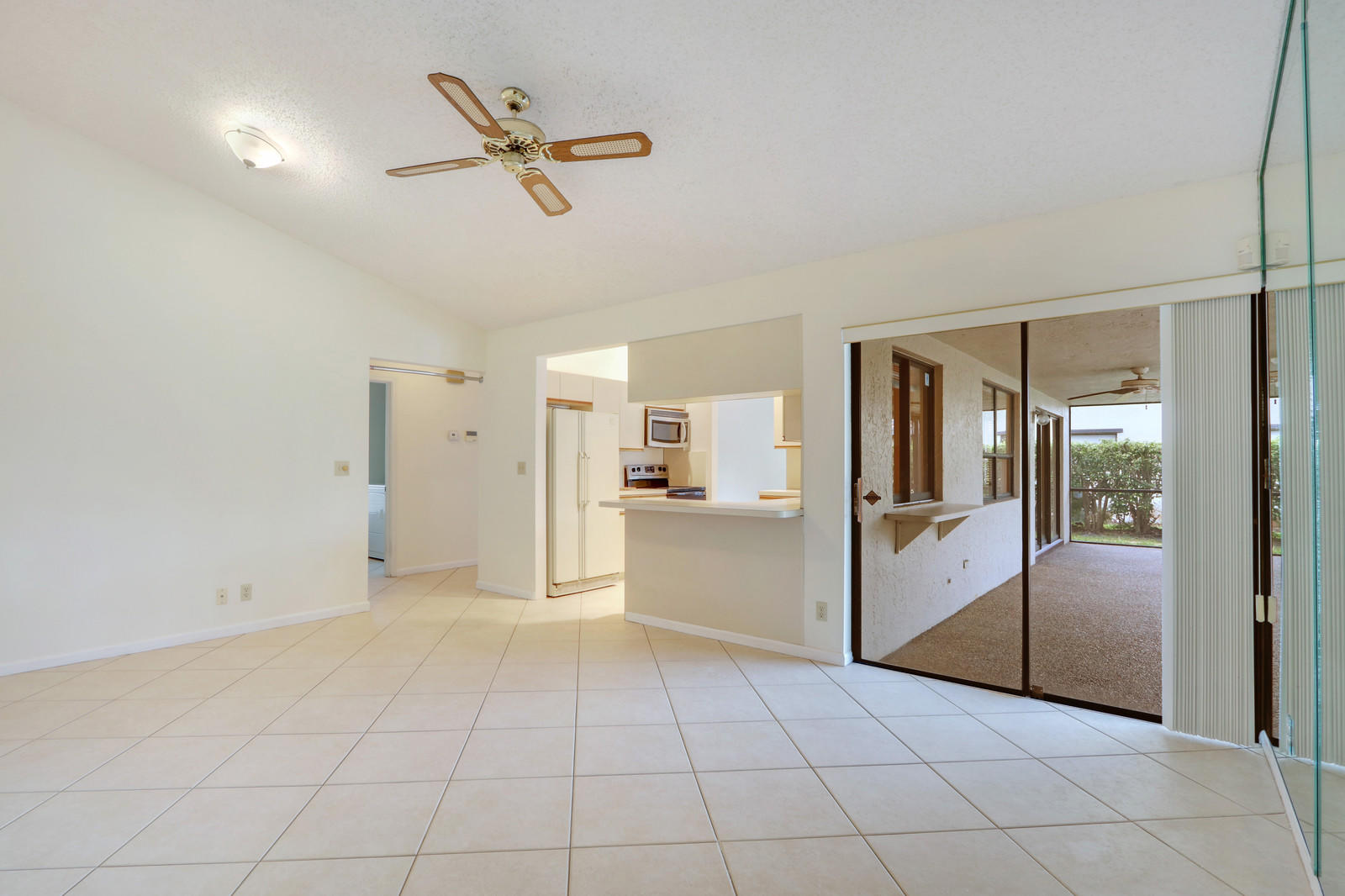 3099 Northwest 27th Avenue Boca Raton, FL 33434 - Photo 9 of 37 09_Image_9_of_30_mls