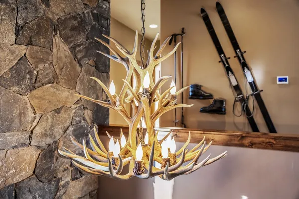 $2,190,000 | 28 N Road, Breckenridge, CO 80424