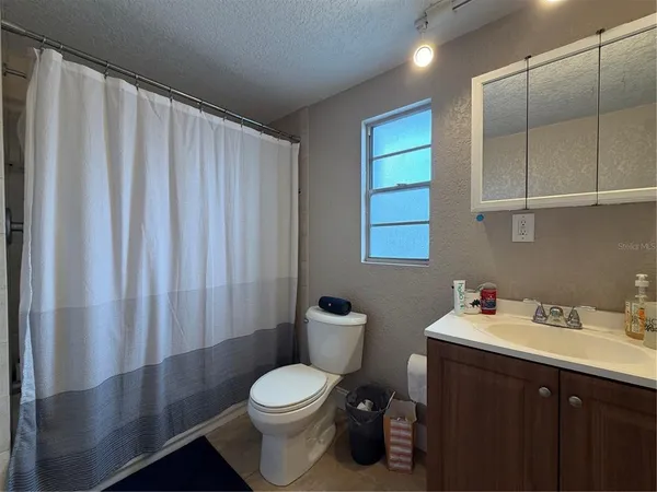 $4,950 | 2926 West St John Street, Tampa, FL 33607