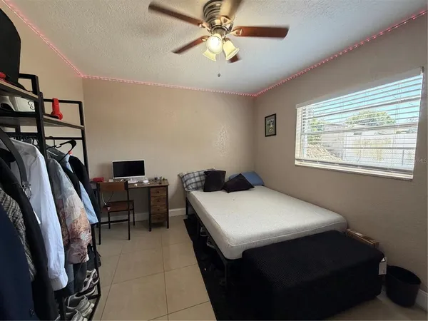 $4,950 | 2926 West St John Street, Tampa, FL 33607