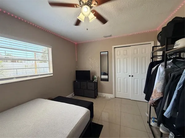 $4,950 | 2926 West St John Street, Tampa, FL 33607