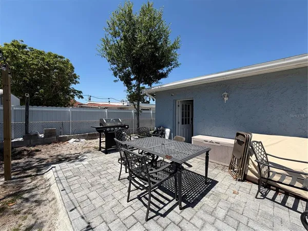 $4,950 | 2926 West St John Street, Tampa, FL 33607