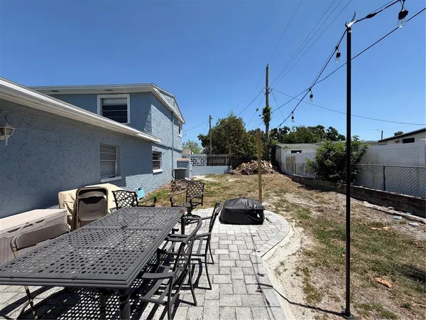 $4,950 | 2926 West St John Street, Tampa, FL 33607