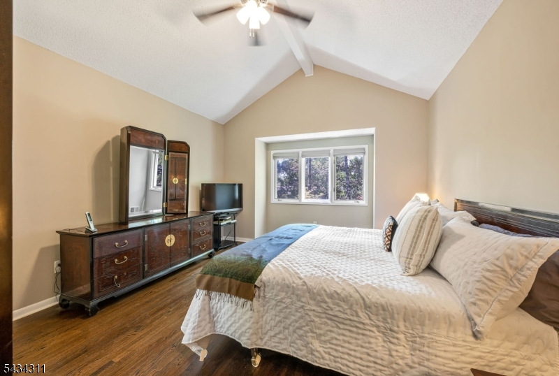 27 Moran Road West Orange, NJ 07052 - Photo 22 of 42