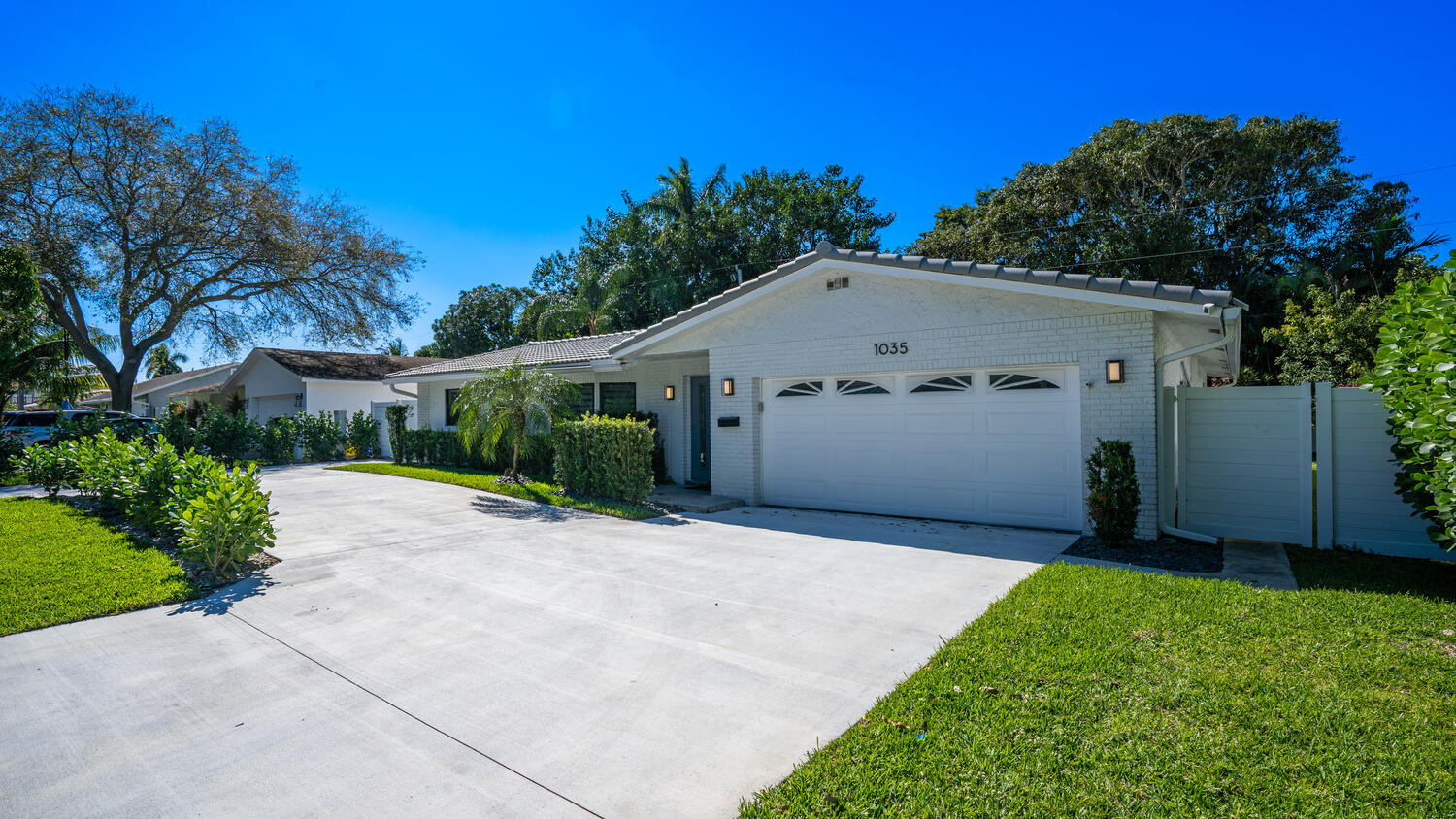 1035 Northwest 5th Avenue Boca Raton, FL 33432 - Photo 2 of 36 G's-4