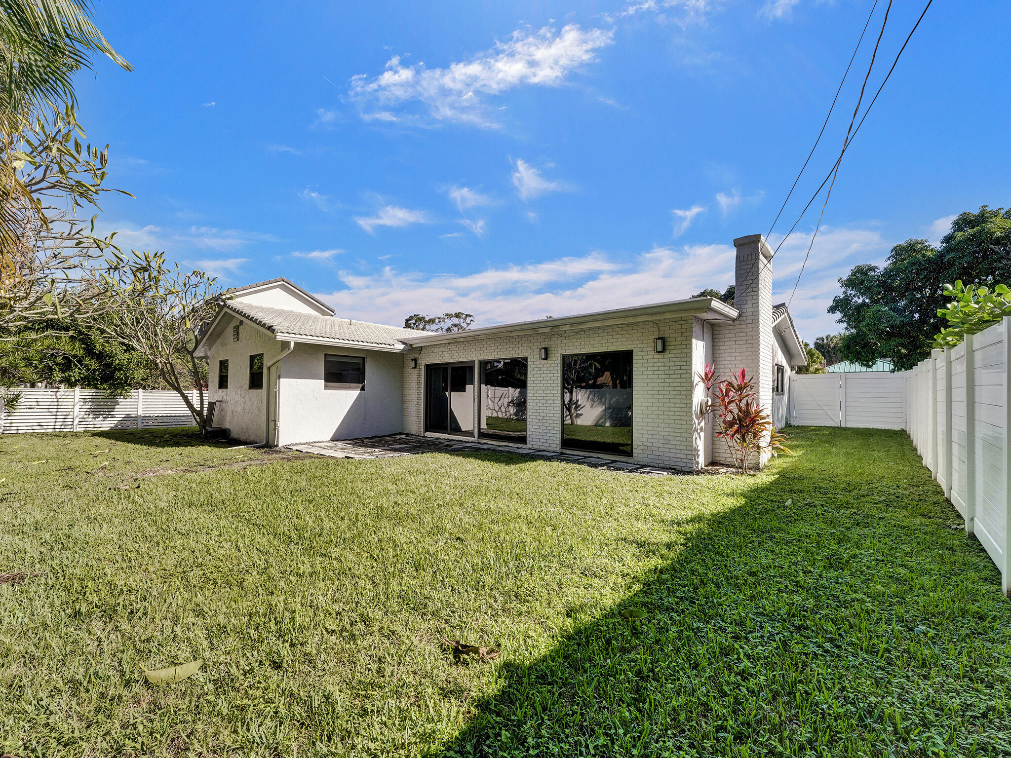 1035 Northwest 5th Avenue Boca Raton, FL 33432 - Photo 35 of 36 Photo Nov 17 2023, 10 10 07 AM