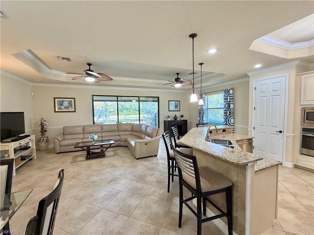 2930 Aviamar Circle Naples, FL 34114 - Photo 10 of 39