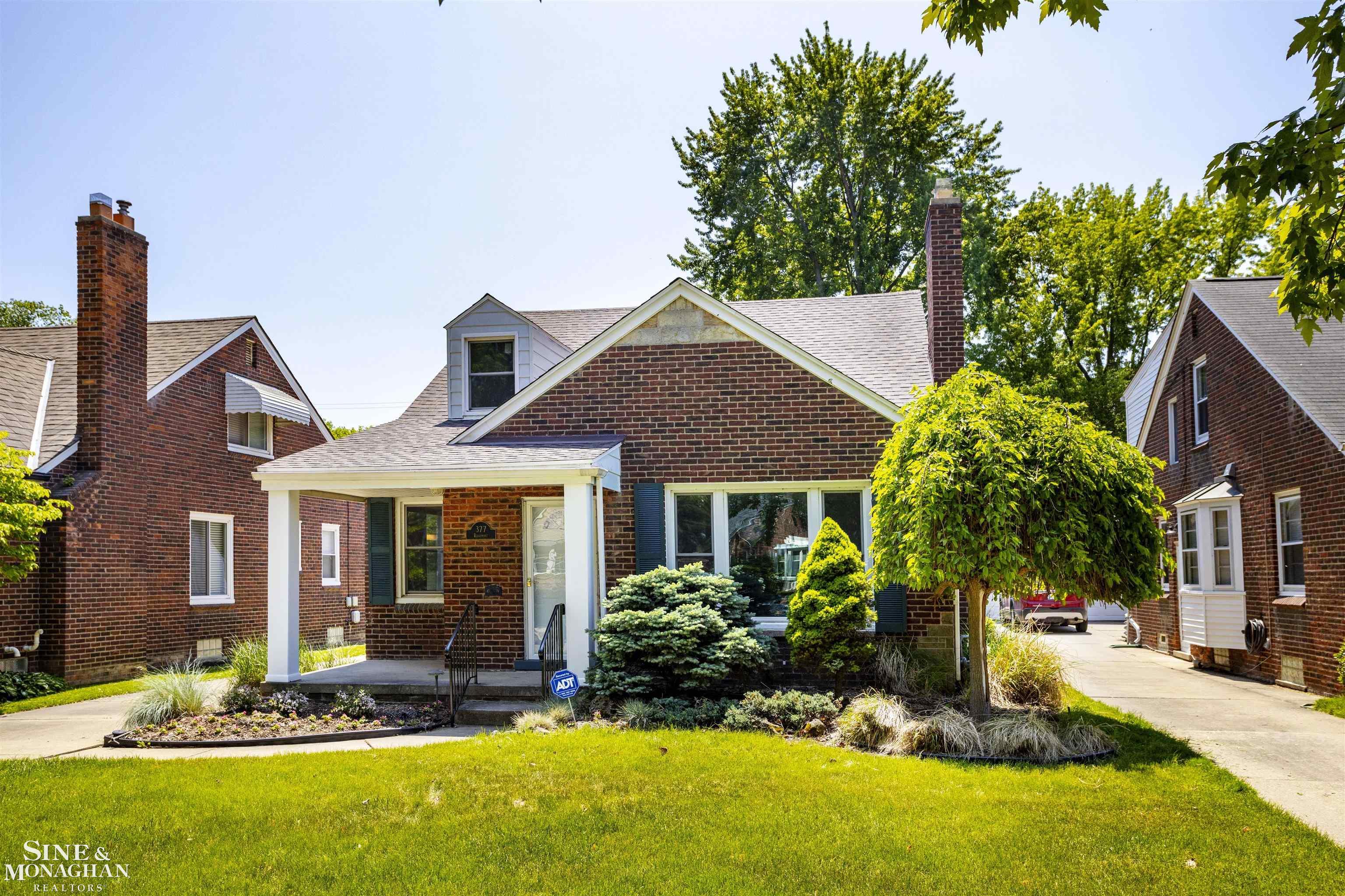 377 Ridgemont Road Grosse Pointe Farms, MI 48236 - Photo 34 of 36