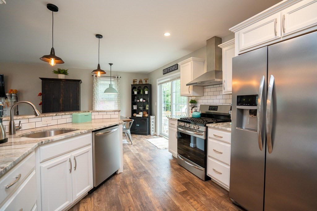 18 William Street West Springfield, MA 01089 - Photo 11 of 31 Gallery Image 11