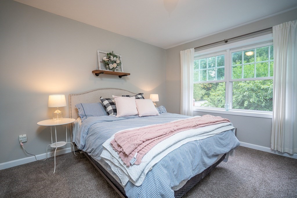18 William Street West Springfield, MA 01089 - Photo 13 of 31 Gallery Image 13