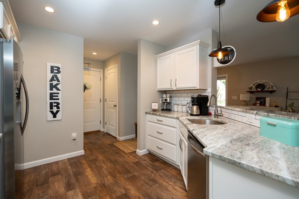 18 William Street West Springfield, MA 01089 - Photo 9 of 31 Gallery Image 9